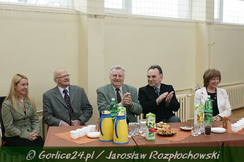 III c SUPER KLASĄ jest