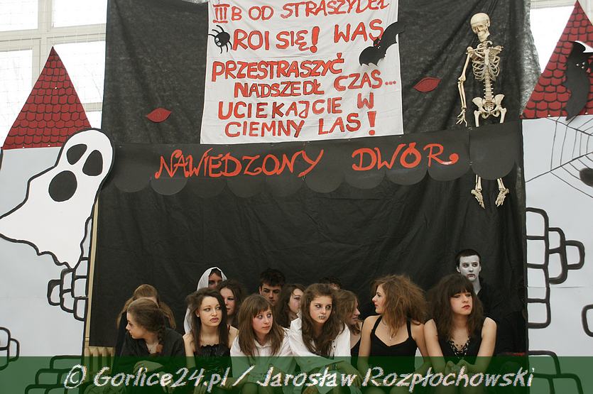 III c SUPER KLASĄ jest