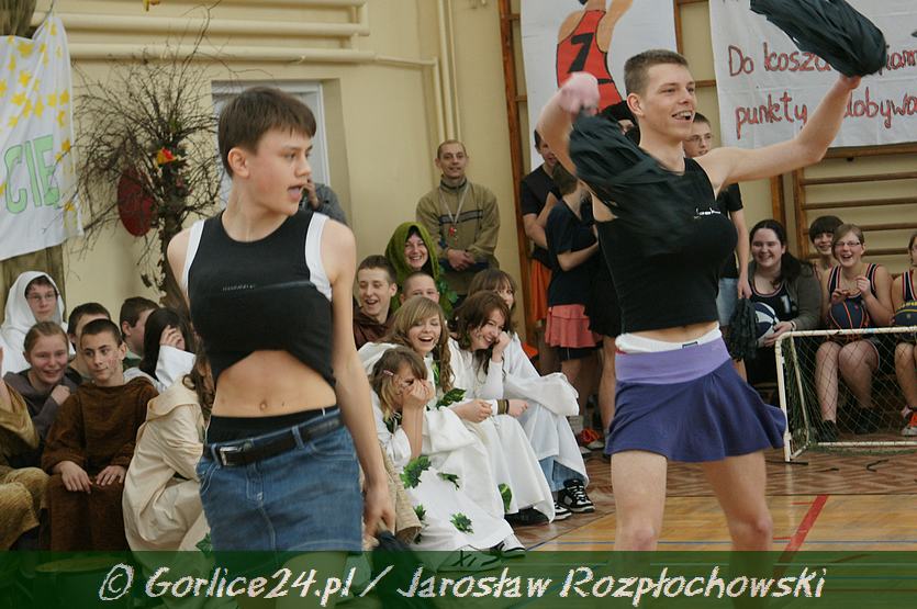 III c SUPER KLASĄ jest