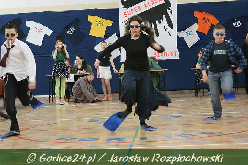 III c SUPER KLASĄ jest