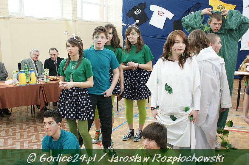 III c SUPER KLASĄ jest