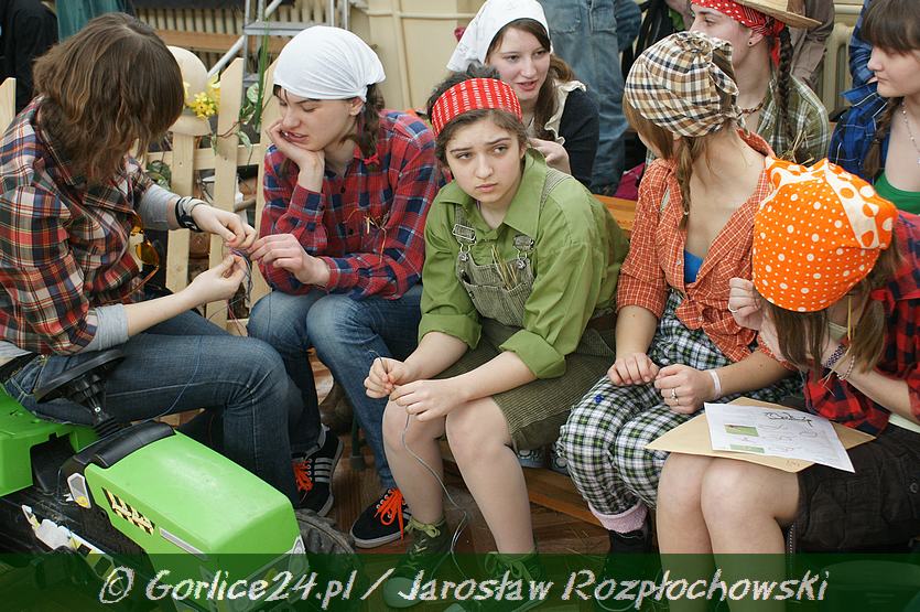 III c SUPER KLASĄ jest