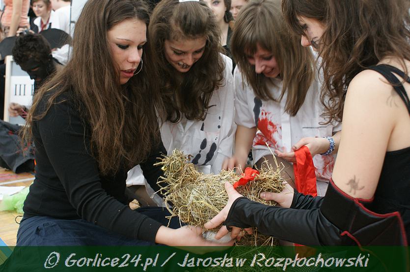 III c SUPER KLASĄ jest