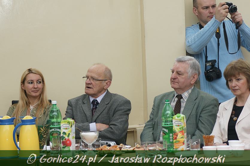 III c SUPER KLASĄ jest