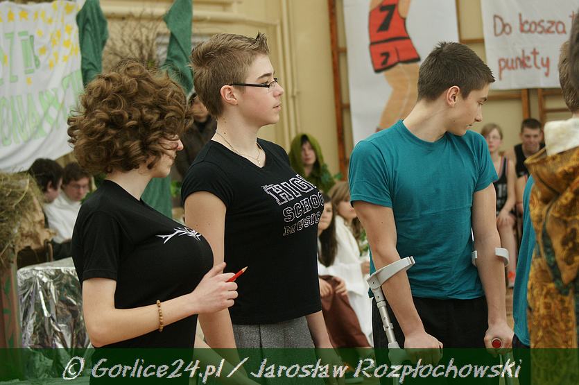 III c SUPER KLASĄ jest