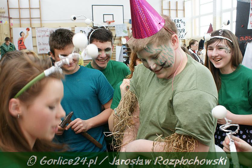 III c SUPER KLASĄ jest