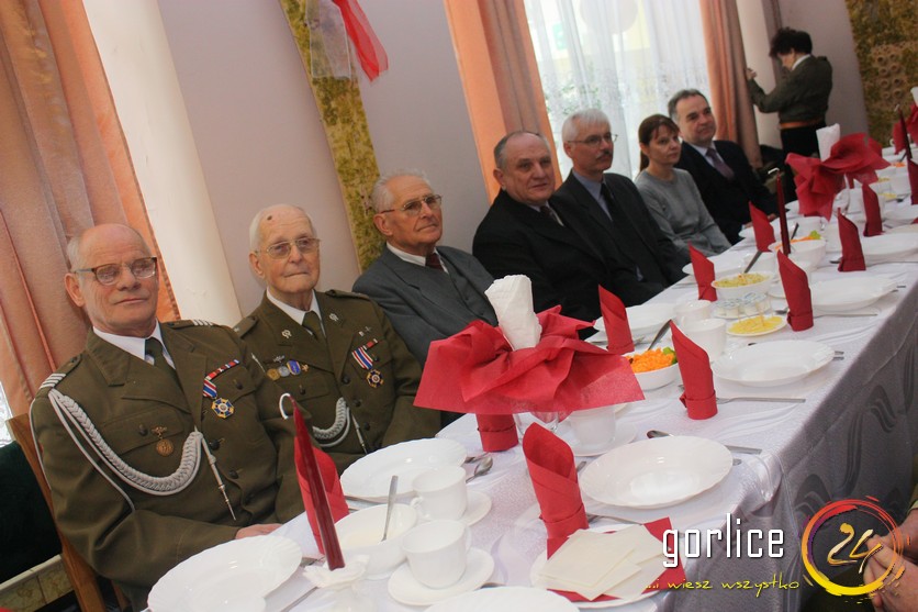 Dwadzieścia lat, dwie tablice?