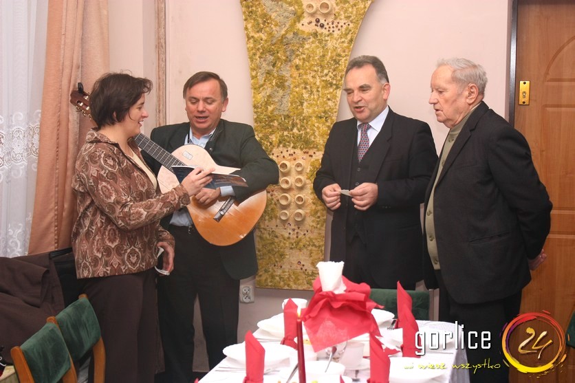 Dwadzieścia lat, dwie tablice?