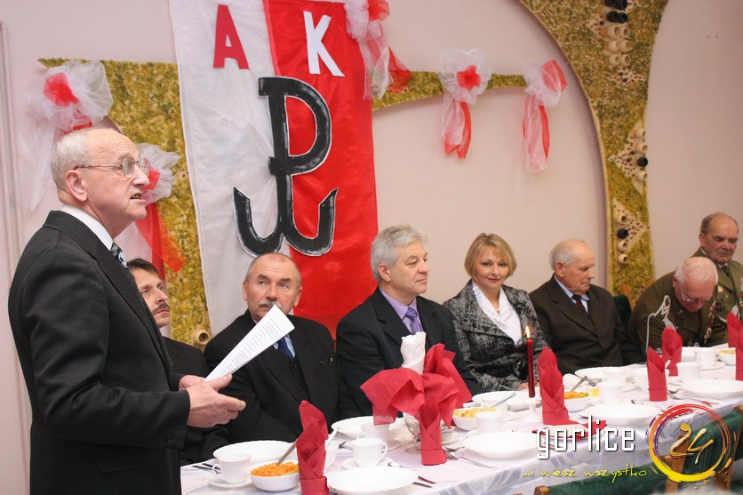 Dwadzieścia lat, dwie tablice?