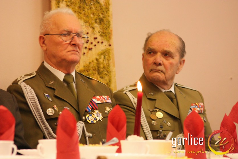 Dwadzieścia lat, dwie tablice?