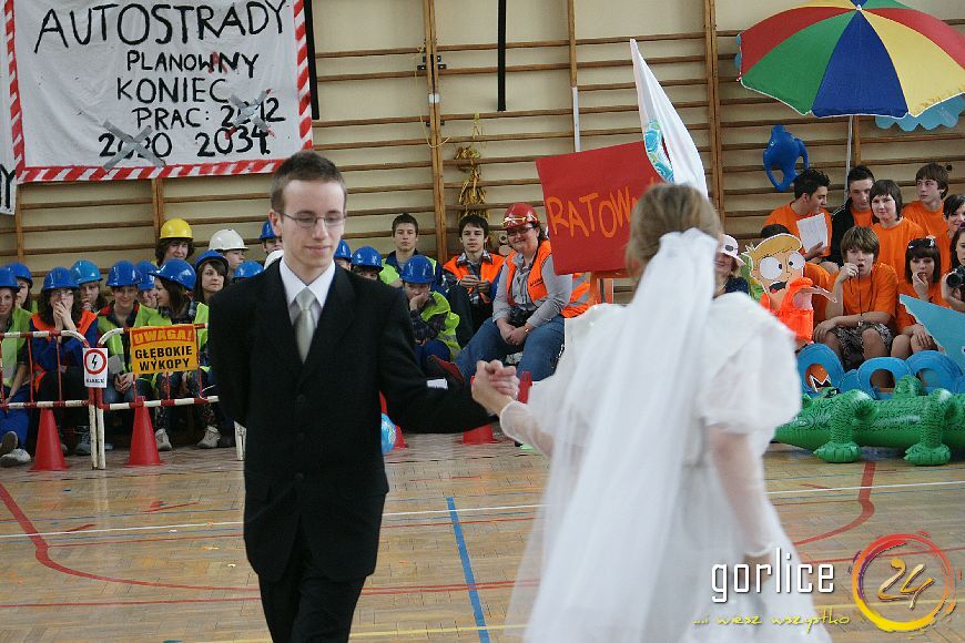 Pełnoletnia ?Super klasa?