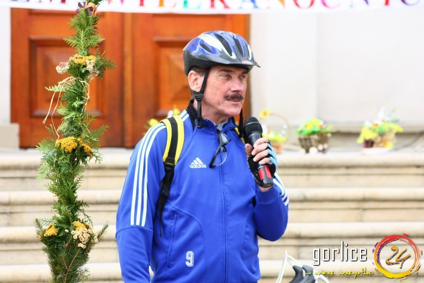 Palmy niosą przykład z Biecza