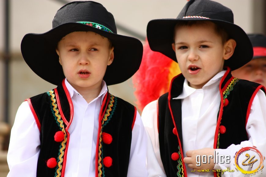 Palmy niosą przykład z Biecza