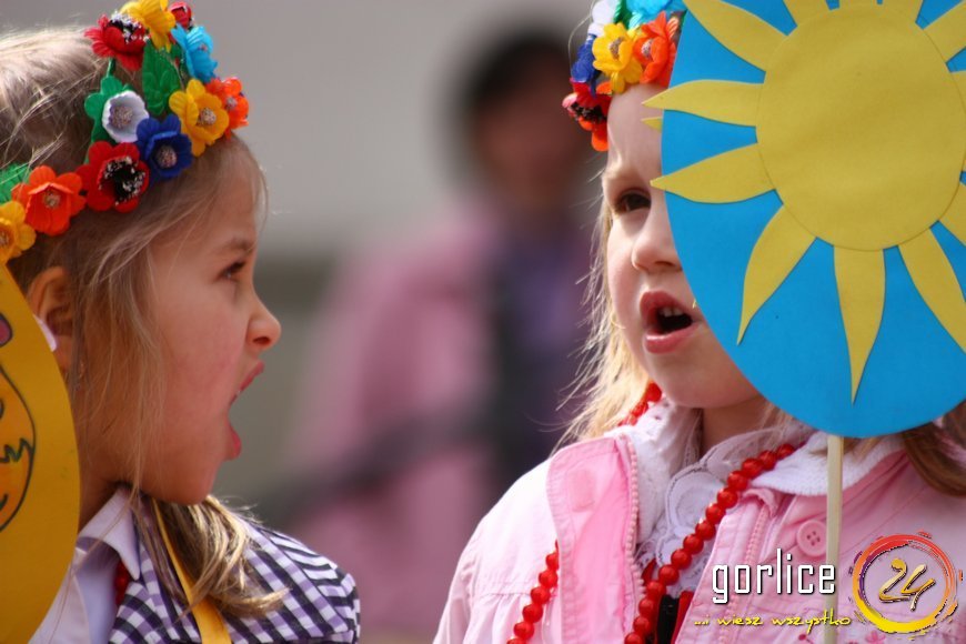 Palmy niosą przykład z Biecza