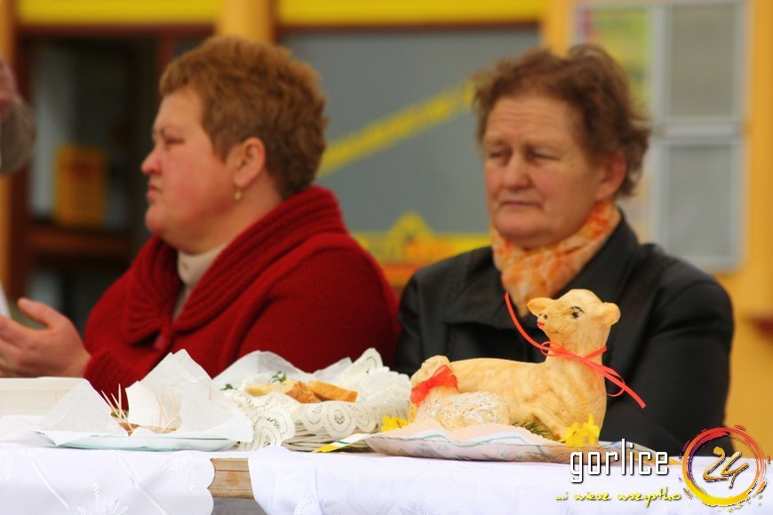 Palmy niosą przykład z Biecza