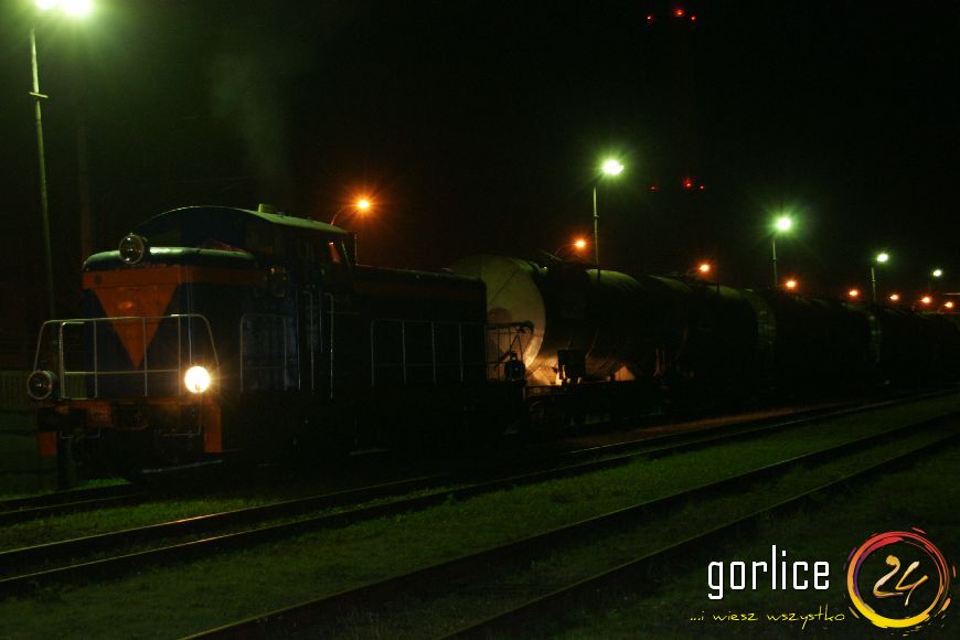 Nocny transport do rafinerii
