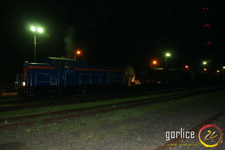Nocny transport do rafinerii