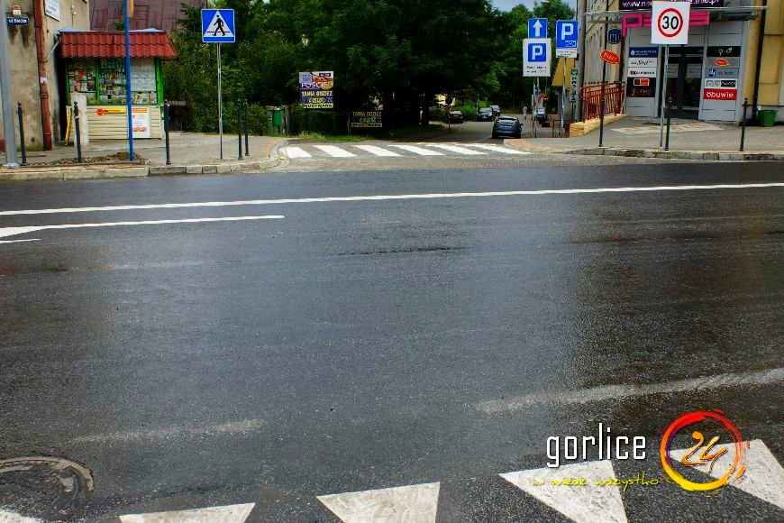 Kolejne drogowe absurdy na Bieckiej