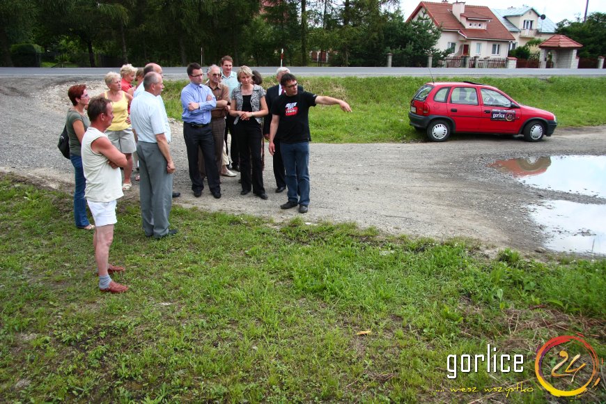 Zostali zalani, bo GDDKiA zamurowała przepust