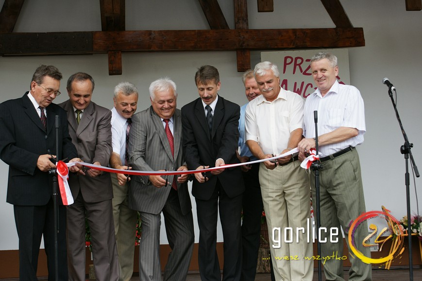 Lato z radą i dwa otwarcia