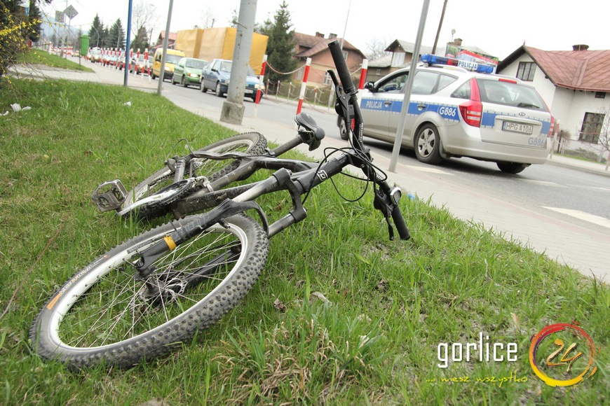 Rowerzysta potrącił starszego mężczyznę