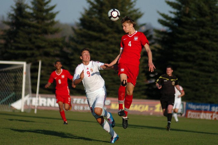 Pojedynek U16 w samo południe
