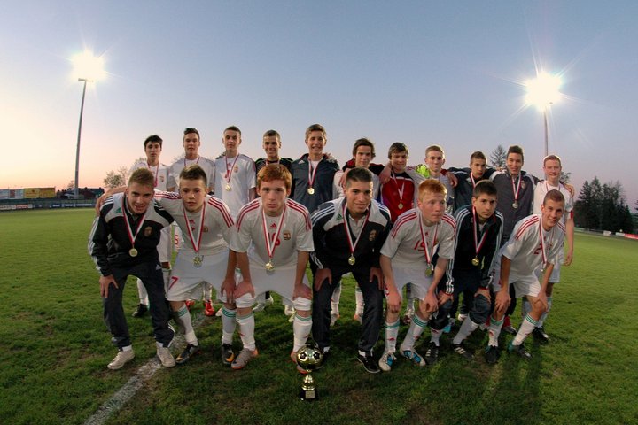 Pojedynek U16 w samo południe