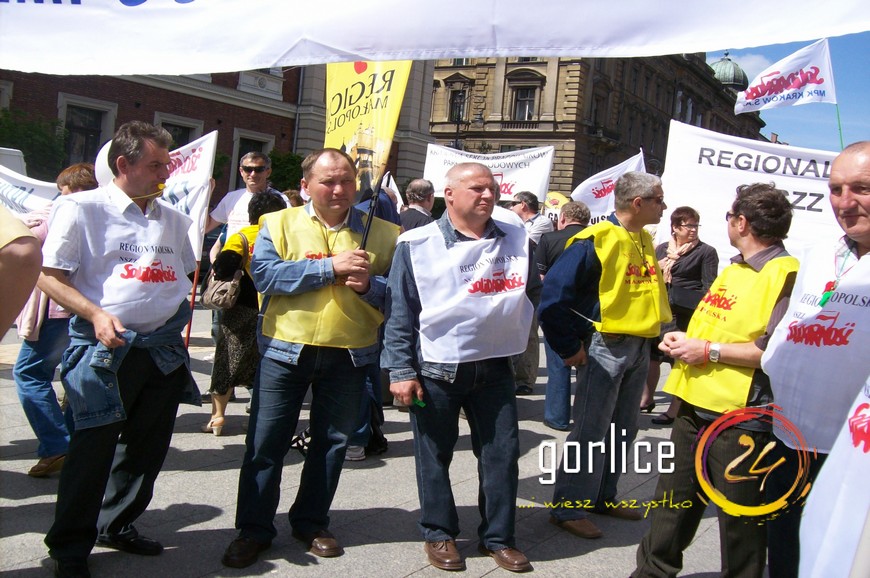 Polityka Wasza ? bieda nasza