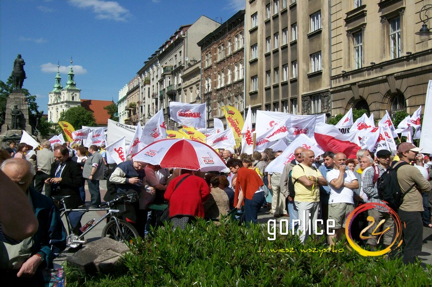 Polityka Wasza ? bieda nasza