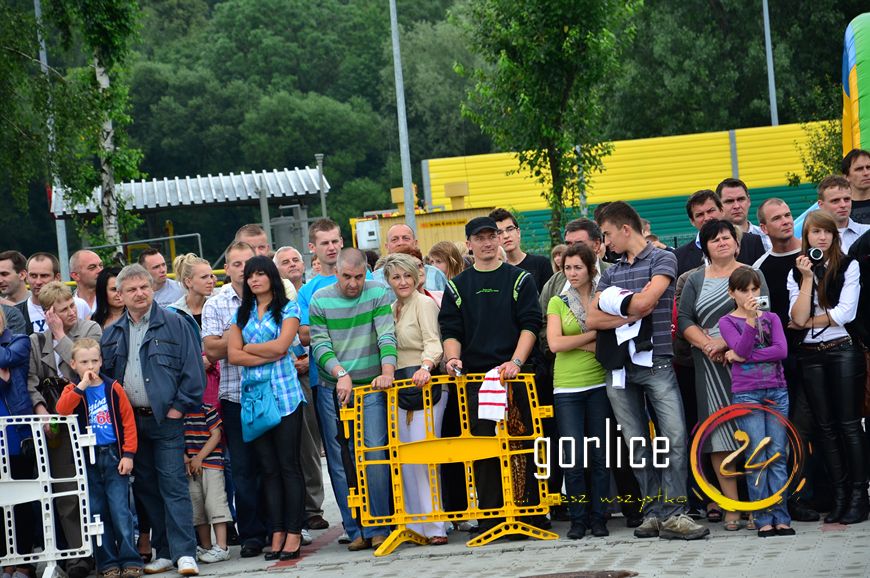 Palili gumę dla dzieciaków (TV GORLICE24)