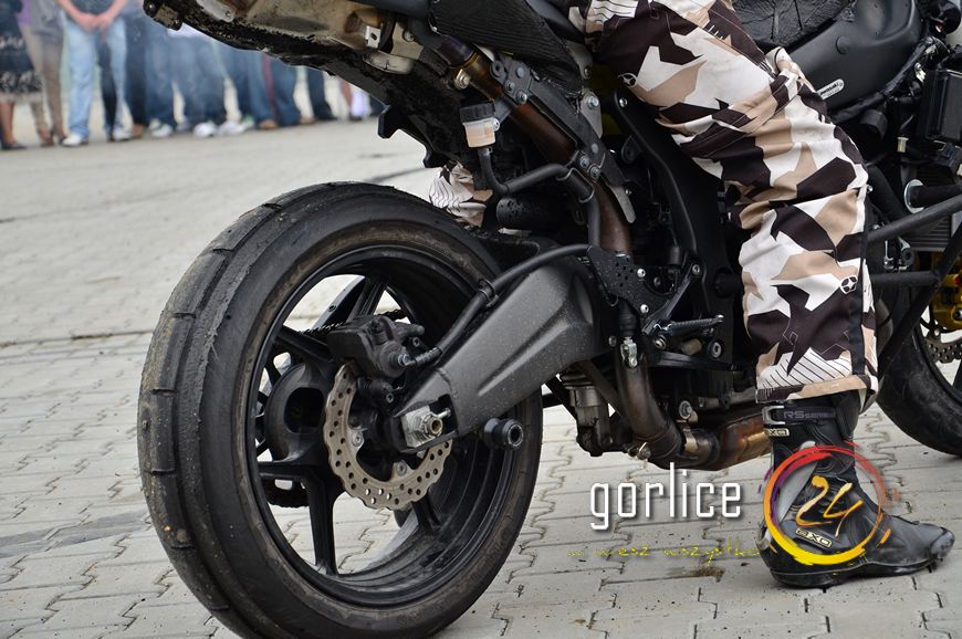 Palili gumę dla dzieciaków (TV GORLICE24)