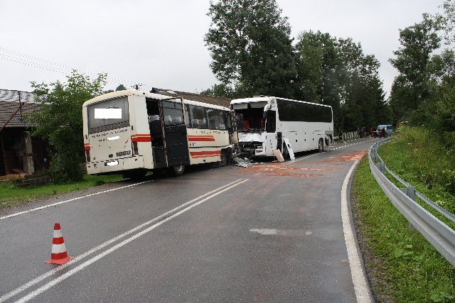 Zderzenie autobusów w Binarowej