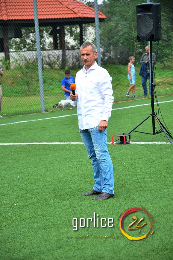 700 nóg na starcie