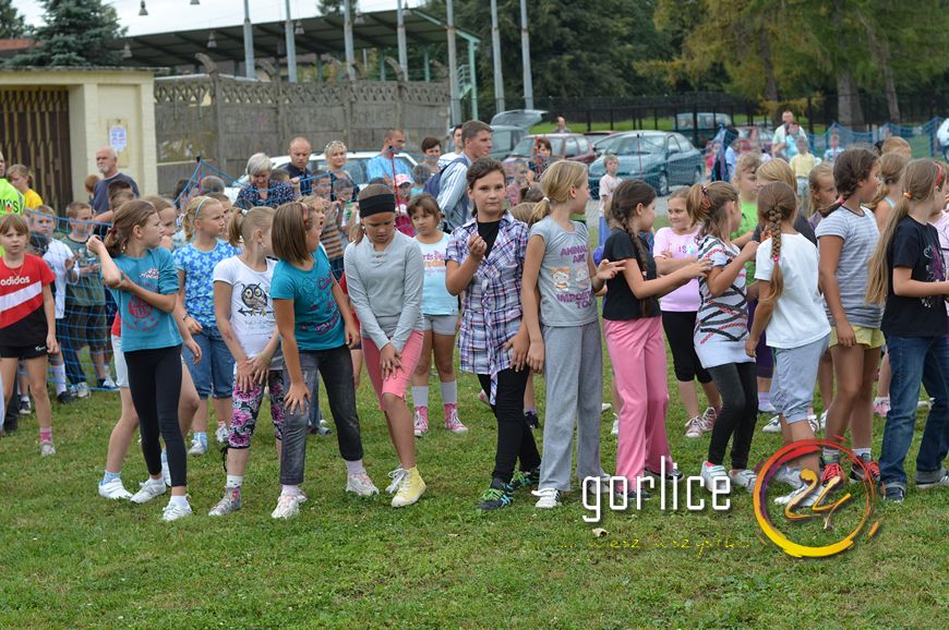 700 nóg na starcie