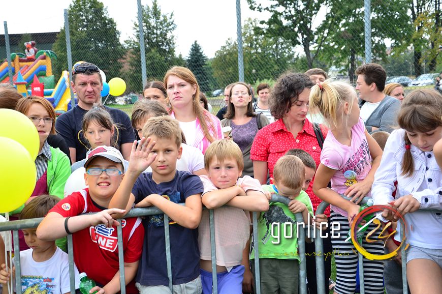 700 nóg na starcie