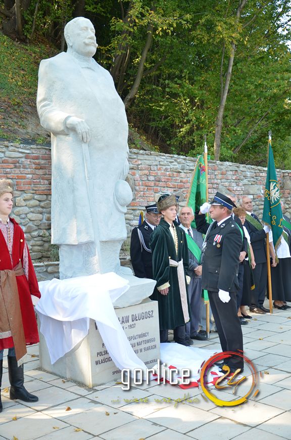 Senator ma swój pomnik