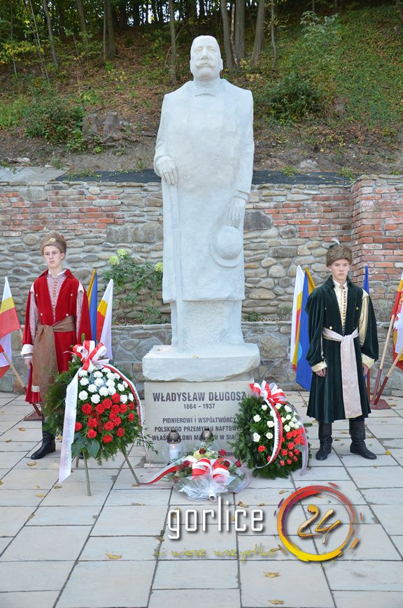Senator ma swój pomnik