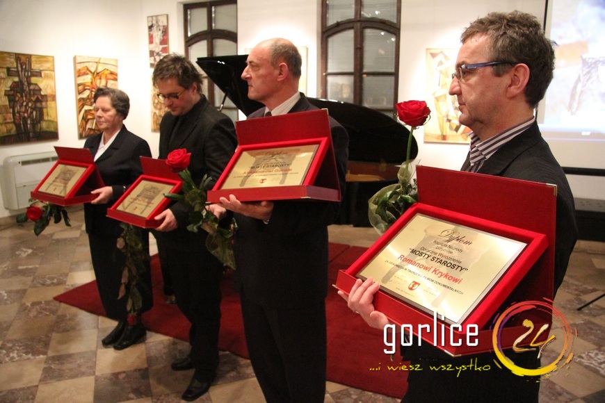 Mosty 2012 rozdane