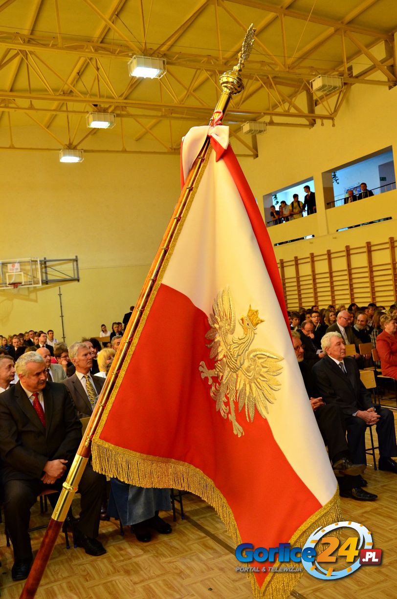 Liceum z nowym sztandarem