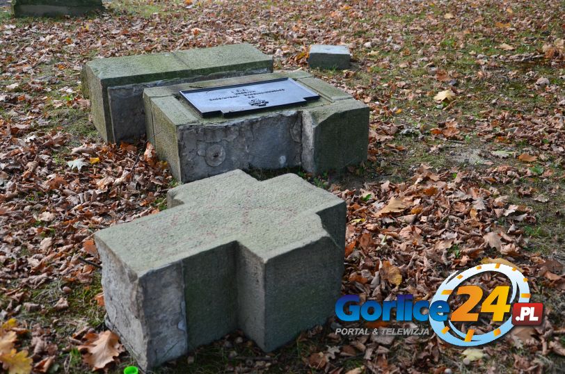 Dewastacja cmentarza