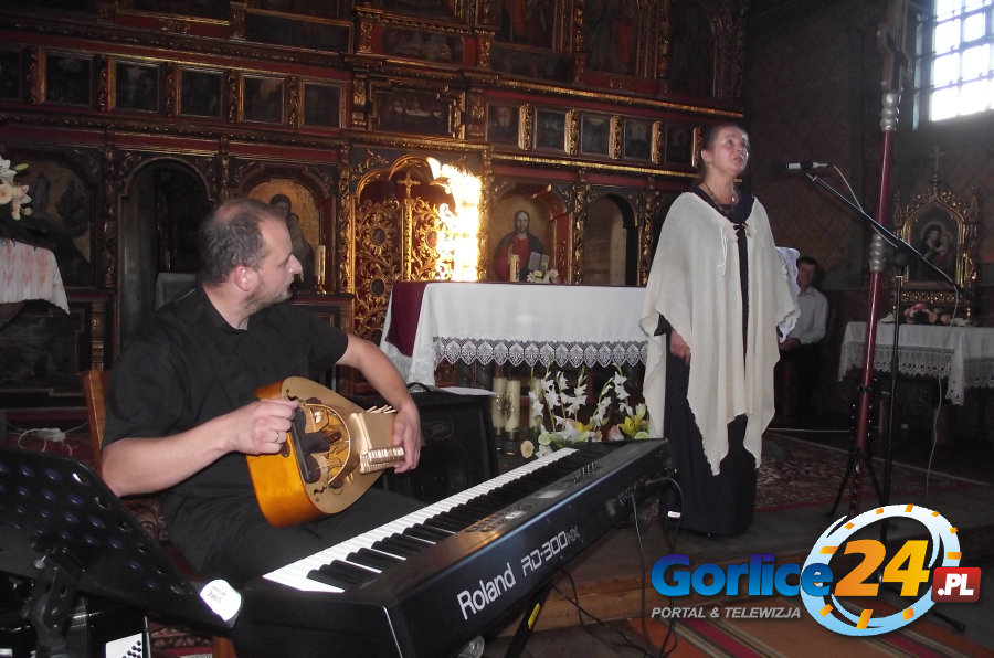 Łemkowska muzyka w cerkwi w Owczarach