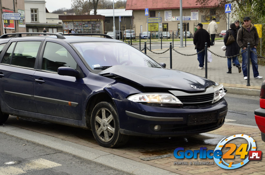 VW Golf vs Renault Laguna
