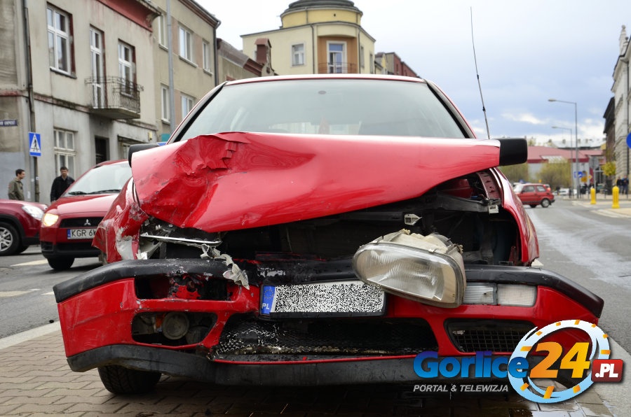 VW Golf vs Renault Laguna