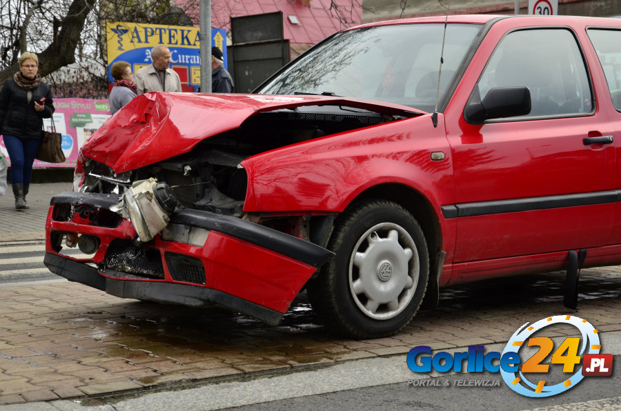 VW Golf vs Renault Laguna