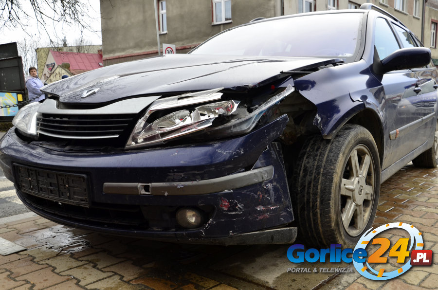 VW Golf vs Renault Laguna