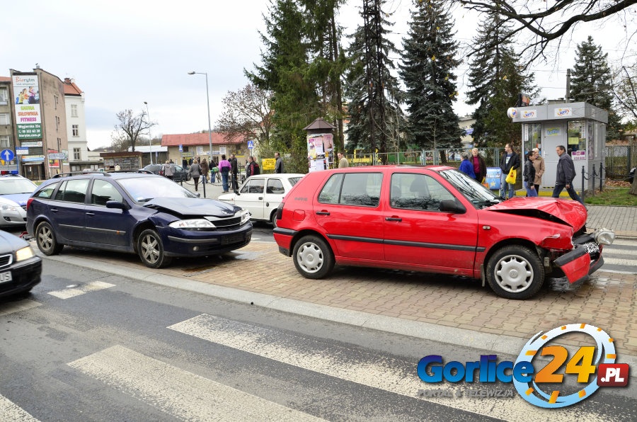 VW Golf vs Renault Laguna