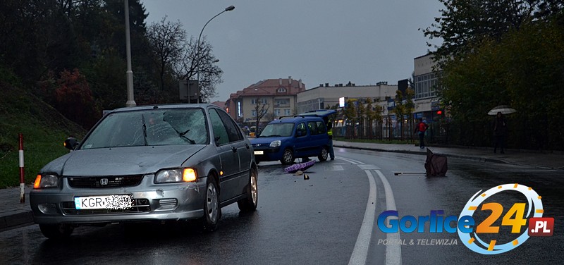 Potrącił na pasach