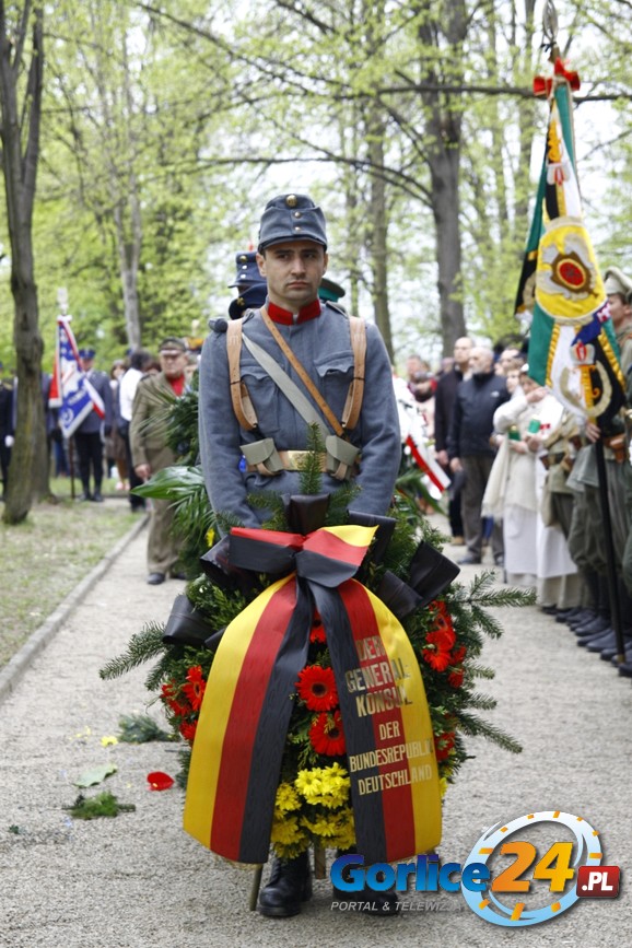 Dzień przed wielką rocznicą