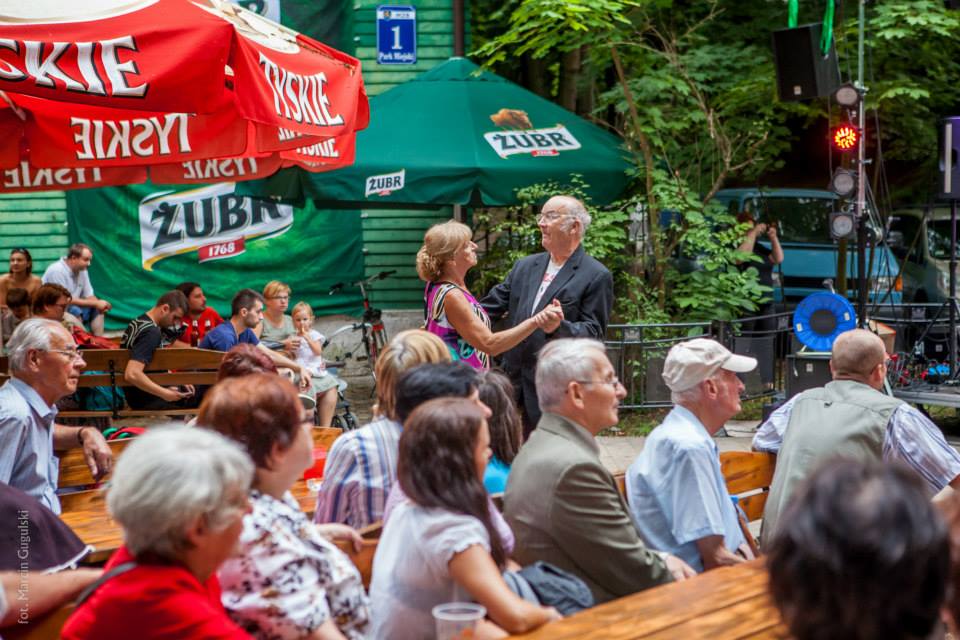 Twórcza Interpretacja Tradycji w Parku Miejskim