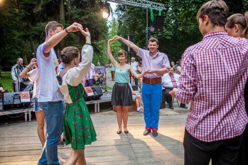 Twórcza Interpretacja Tradycji w Parku Miejskim